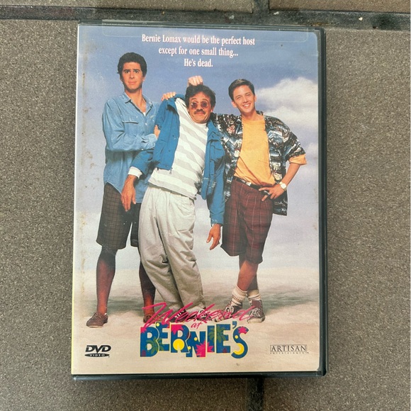 Classic Weekend at Bernie’s DVD - Picture 1 of 7
